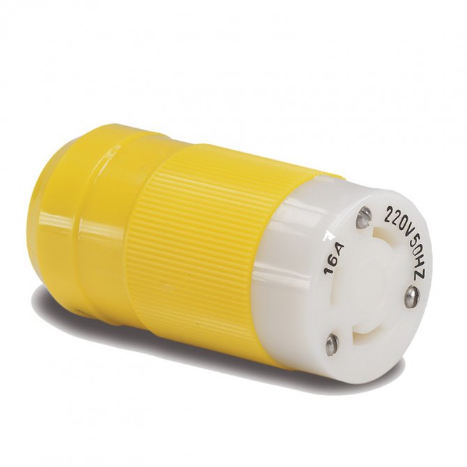 Φις αρσενικό 16A Marinco 16A/220V