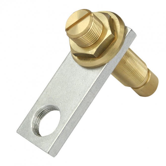 Bracket for parallel wiper arms