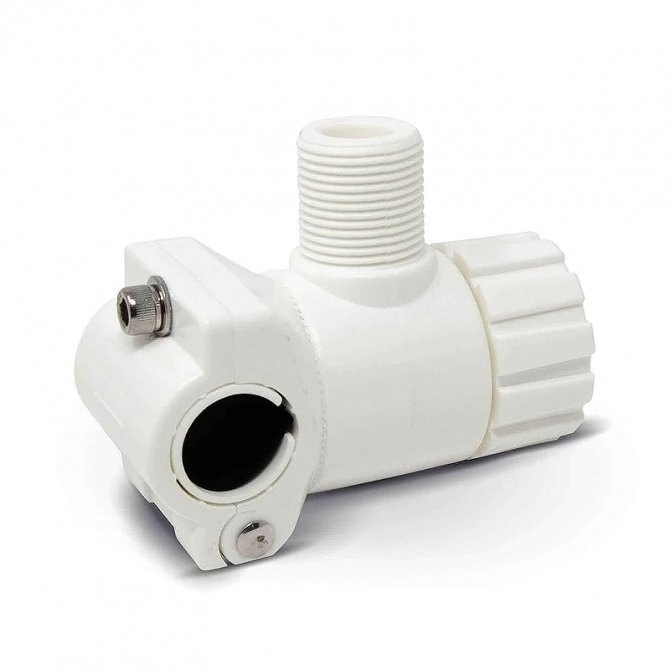Rail mount base for antennas
