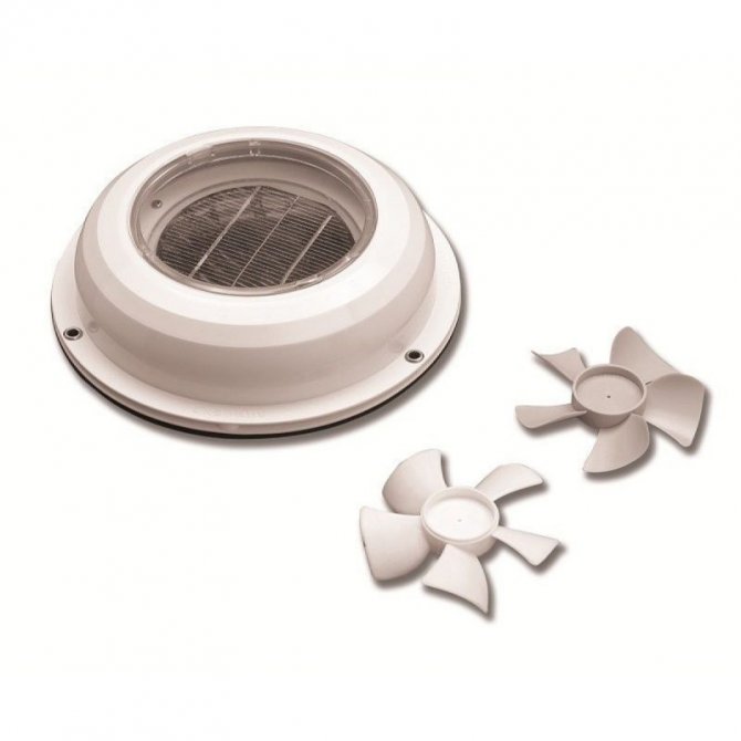 Deck ventilator solar power