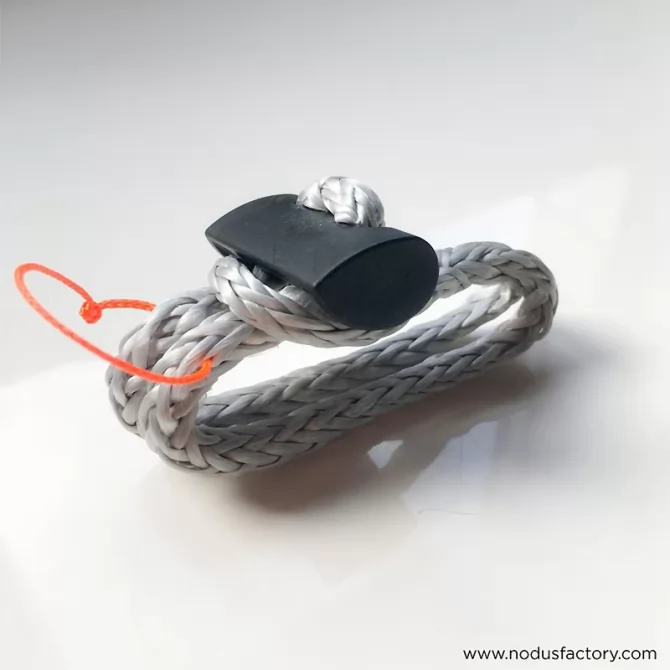 Halyard & sheet shackle T-close C / Cs  Nodus